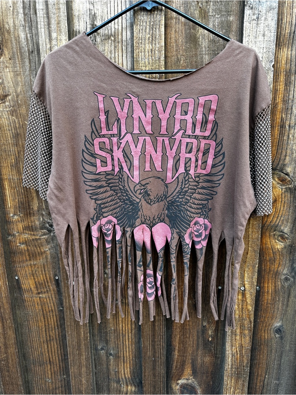 Women’s Lynyrd Skynyrd Free Bird Live Nation Fringe Embellished Concert Tee Sz L